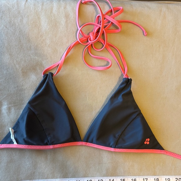 Sweaty Betty Black & White Striped Bikini with Pink Trim - Picture 6 of 11